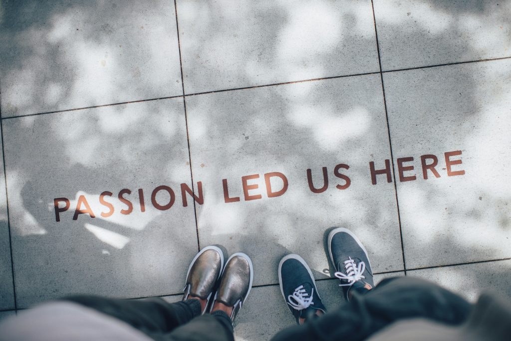 ian schneider TamMbr4okv4 unsplash The Hidden Traps of Complacency: Breaking Free from Your Comfort Prison