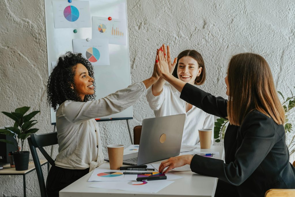 7 Best Leadership Coaches for High-Performance Women in Ontario (2026) 25 pexels olia danilevich 8145335 2 7 Best Leadership Coaches for High-Performance Women in Ontario (2026)
